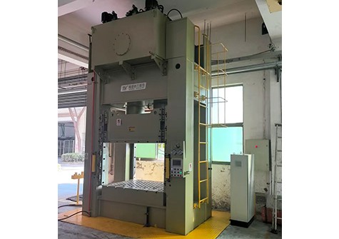 框架液壓機(jī)